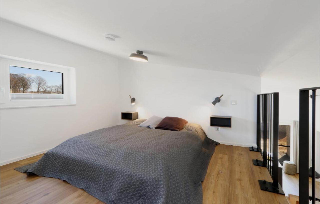 Beautiful Home In Lembruch-Duemmer See With Wifi Extérieur photo